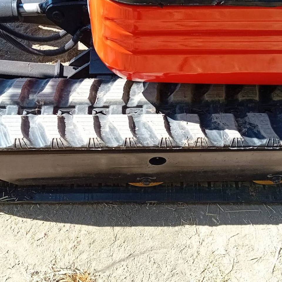 Kubota K 008-3 - Mini escavadeira: foto 5 Kubota K 008-3 - Mini escavadeira: foto 5