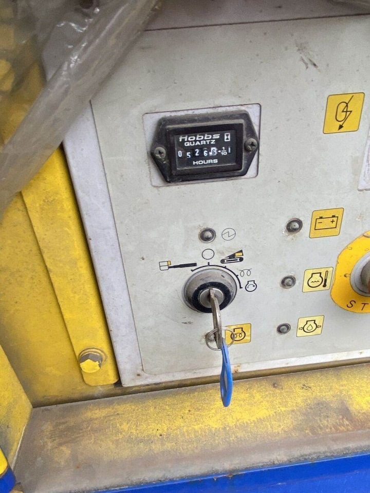 Aichi SR 182 - Plataforma telescópica: foto 2 Aichi SR 182 - Plataforma telescópica: foto 2