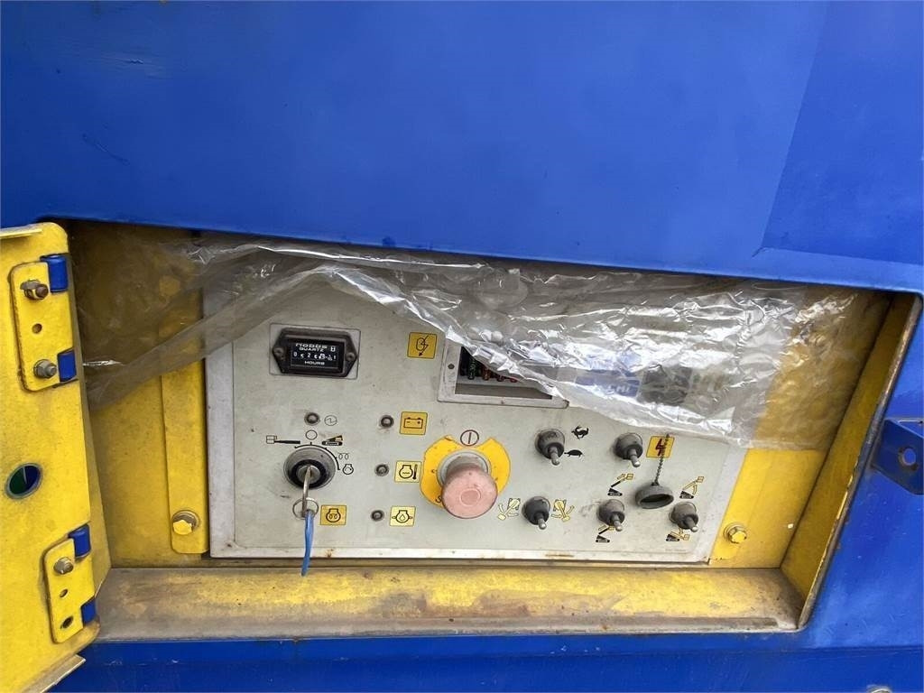 Aichi SR 182 - Plataforma telescópica: foto 3 Aichi SR 182 - Plataforma telescópica: foto 3