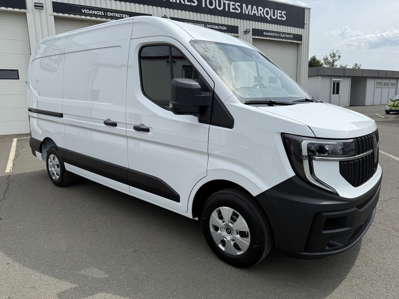RENAULT MASTER 3T5 L2H2 EXTRA 2.0DCI150 - Furgão: foto 1 RENAULT MASTER 3T5 L2H2 EXTRA 2.0DCI150 - Furgão: foto 1