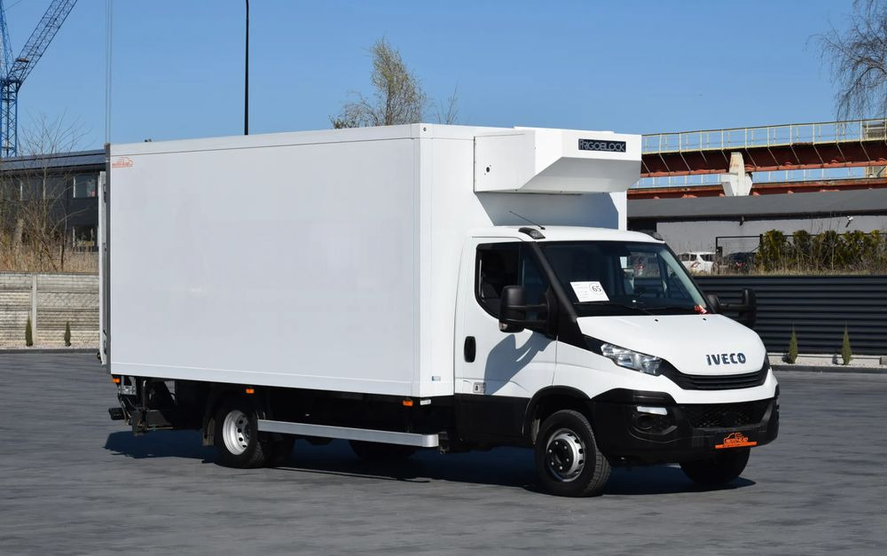 Iveco DAILY 70C18 / 3.0 - 180 KM / AUTOMAT HI-MATIC / 3 OSOBY / CHŁODNIA - MROŹNIA 4,55 M / AGREGAD FRIGOBLOCK / WINDA SORENSEN / KLIMA / TEMPOMAT / KAMERA COFANIA / REGULOWANE ZAWIESZENIE / SERWISOWA - Camião frigorífico: foto 3 Iveco DAILY 70C18 / 3.0 - 180 KM / AUTOMAT HI-MATIC / 3 OSOBY / CHŁODNIA - MROŹNIA 4,55 M / AGREGAD FRIGOBLOCK / WINDA SORENSEN / KLIMA / TEMPOMAT / KAMERA COFANIA / REGULOWANE ZAWIESZENIE / SERWISOWA - Camião frigorífico: foto 3