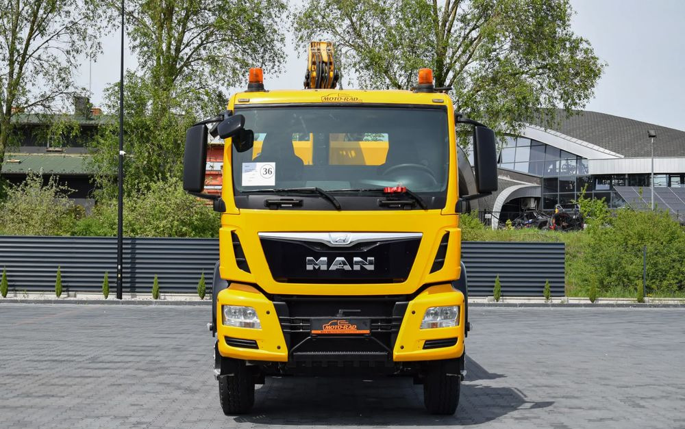 MAN TGS 26.400 / 6x4 / EURO 6 / UDT / HDS FASSI 165 / WYSUW x3 / ROTATOR / CHWYTAK / STEROWANIE RADIOWE / WZMOCNIONA RAMA / WYWROTKA / HYDROBURTA / AUTOMAT / 2017 / NOWE OPONY - 100% / NISKI PRZEBIEG - Camião basculante: foto 2 MAN TGS 26.400 / 6x4 / EURO 6 / UDT / HDS FASSI 165 / WYSUW x3 / ROTATOR / CHWYTAK / STEROWANIE RADIOWE / WZMOCNIONA RAMA / WYWROTKA / HYDROBURTA / AUTOMAT / 2017 / NOWE OPONY - 100% / NISKI PRZEBIEG - Camião basculante: foto 2