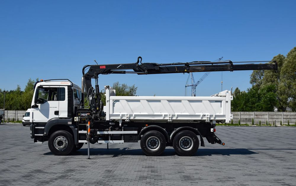 MAN TGS 33.360 / 6x4 / HDS HIAB 122 E-2 HIDUO / STEROWANIE RADIOWE / WYWROTKA / HYDROBURTA / AUTOMAT / KLIMA / TEMPOMAT / KAMERA COFANIA / SPROWADZONY - Camião basculante, Camião grua: foto 5 MAN TGS 33.360 / 6x4 / HDS HIAB 122 E-2 HIDUO / STEROWANIE RADIOWE / WYWROTKA / HYDROBURTA / AUTOMAT / KLIMA / TEMPOMAT / KAMERA COFANIA / SPROWADZONY - Camião basculante, Camião grua: foto 5