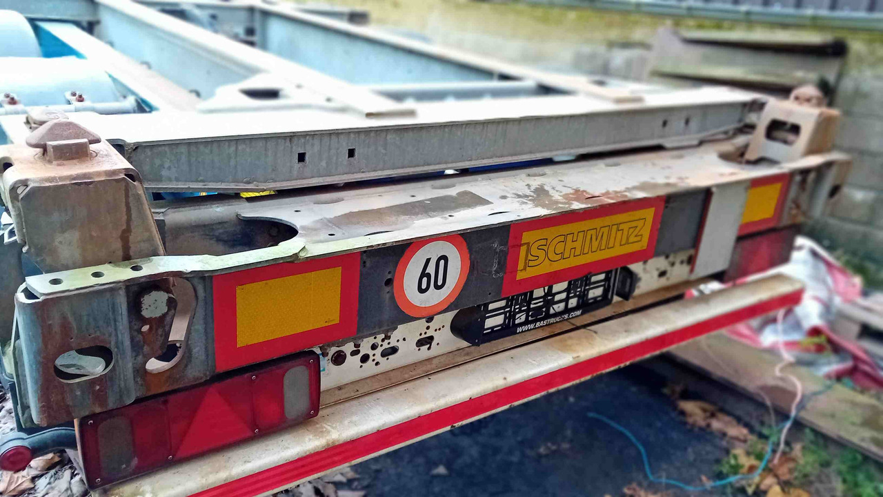 SCHMITZ CARGOBULL châssis porte-conteneur semi-remorque Os - type SGF*3 - adaptable pour conteneur 20' et 40' - Semi-reboque transportador de contêineres/ Caixa móvel: foto 4 SCHMITZ CARGOBULL châssis porte-conteneur semi-remorque Os - type SGF*3 - adaptable pour conteneur 20' et 40' - Semi-reboque transportador de contêineres/ Caixa móvel: foto 4