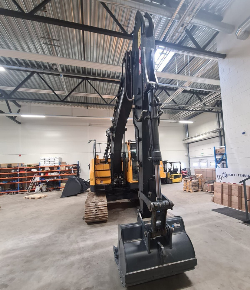 HYUNDAI HX130ALCR - Escavadora de rastos: foto 5 HYUNDAI HX130ALCR - Escavadora de rastos: foto 5