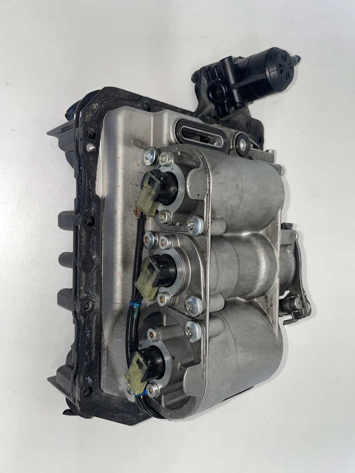 ASTRONIC WYBIERAK SKRZYNIA BIEGÓW MAN TGS TGX - Cabine e interior por Camião: foto 3 ASTRONIC WYBIERAK SKRZYNIA BIEGÓW MAN TGS TGX - Cabine e interior por Camião: foto 3