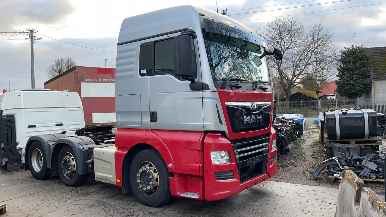 GOŁA KABINA MAN TGX XLX 2019 ROK LIFT ŚRODEK BEŻOWY EURO 6 - Cabine por Camião: foto 2 GOŁA KABINA MAN TGX XLX 2019 ROK LIFT ŚRODEK BEŻOWY EURO 6 - Cabine por Camião: foto 2