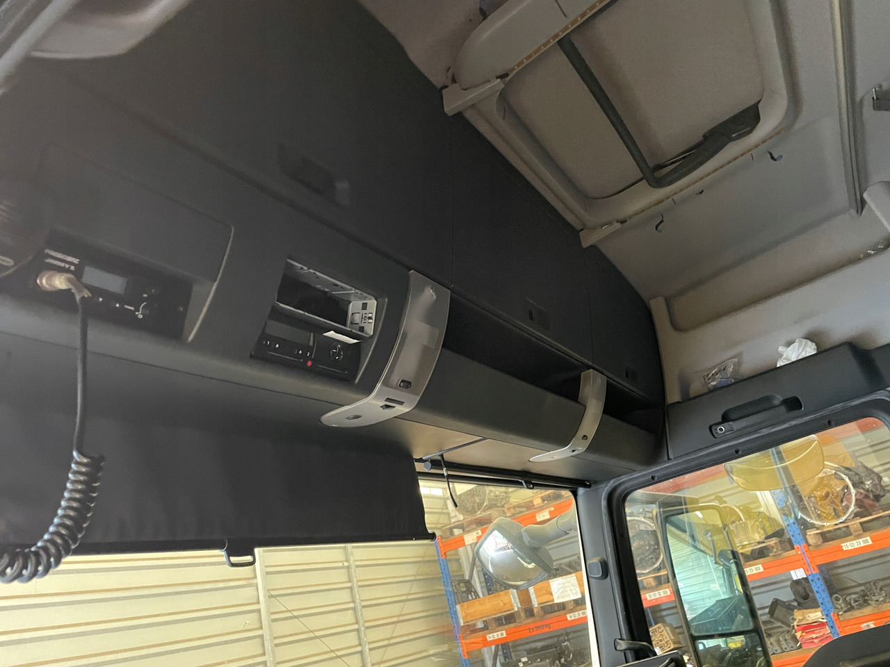 KABINA MAN TGX EURO 6 XLX BIAŁA KOLOR RAL 9010 - Cabine por Camião: foto 4 KABINA MAN TGX EURO 6 XLX BIAŁA KOLOR RAL 9010 - Cabine por Camião: foto 4