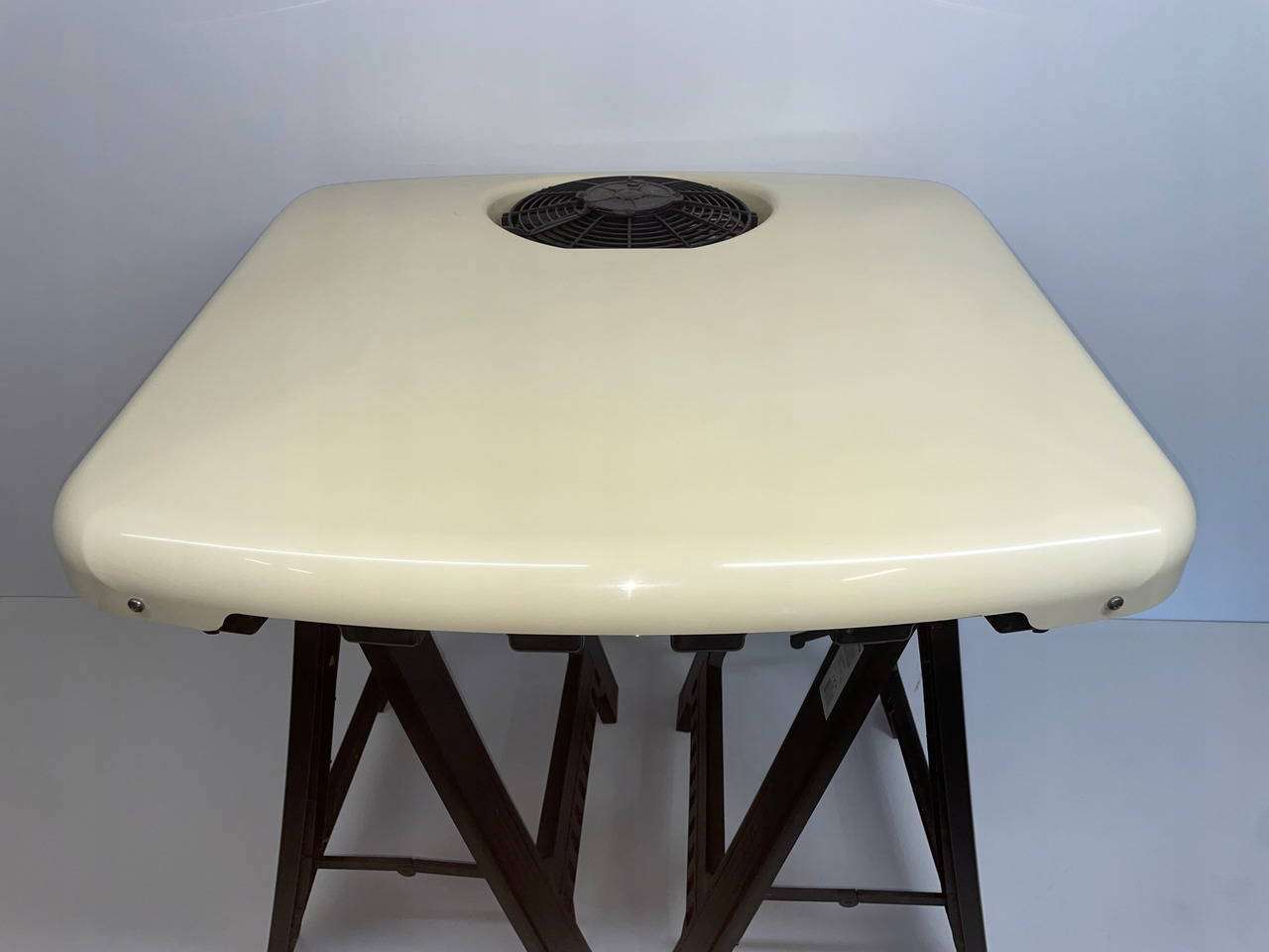 KLIMATYZACJA POSTOJOWA SLIM SCANIA NTG MC2358116 - Compressor de ar condicionado por Camião: foto 1 KLIMATYZACJA POSTOJOWA SLIM SCANIA NTG MC2358116 - Compressor de ar condicionado por Camião: foto 1