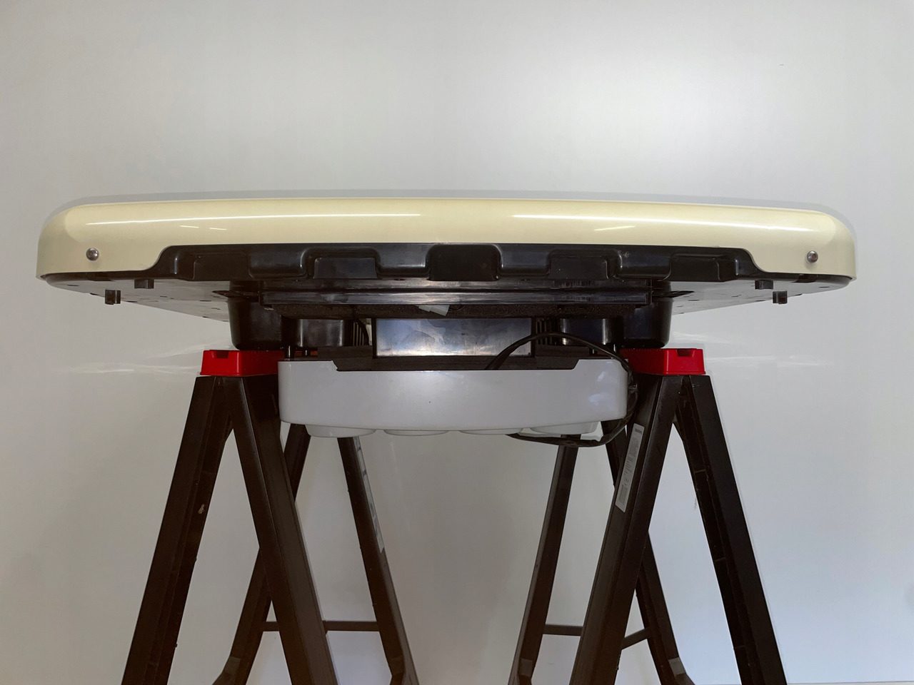 KLIMATYZACJA POSTOJOWA SLIM SCANIA NTG MC2358116 - Compressor de ar condicionado por Camião: foto 4 KLIMATYZACJA POSTOJOWA SLIM SCANIA NTG MC2358116 - Compressor de ar condicionado por Camião: foto 4