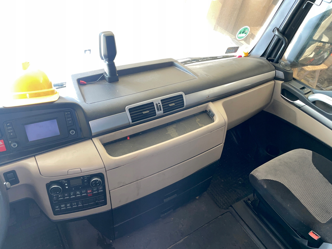 KOMPLETNA KABINA MAN TGX XXL EURO 6 LIFT - Cabine por Camião: foto 2 KOMPLETNA KABINA MAN TGX XXL EURO 6 LIFT - Cabine por Camião: foto 2