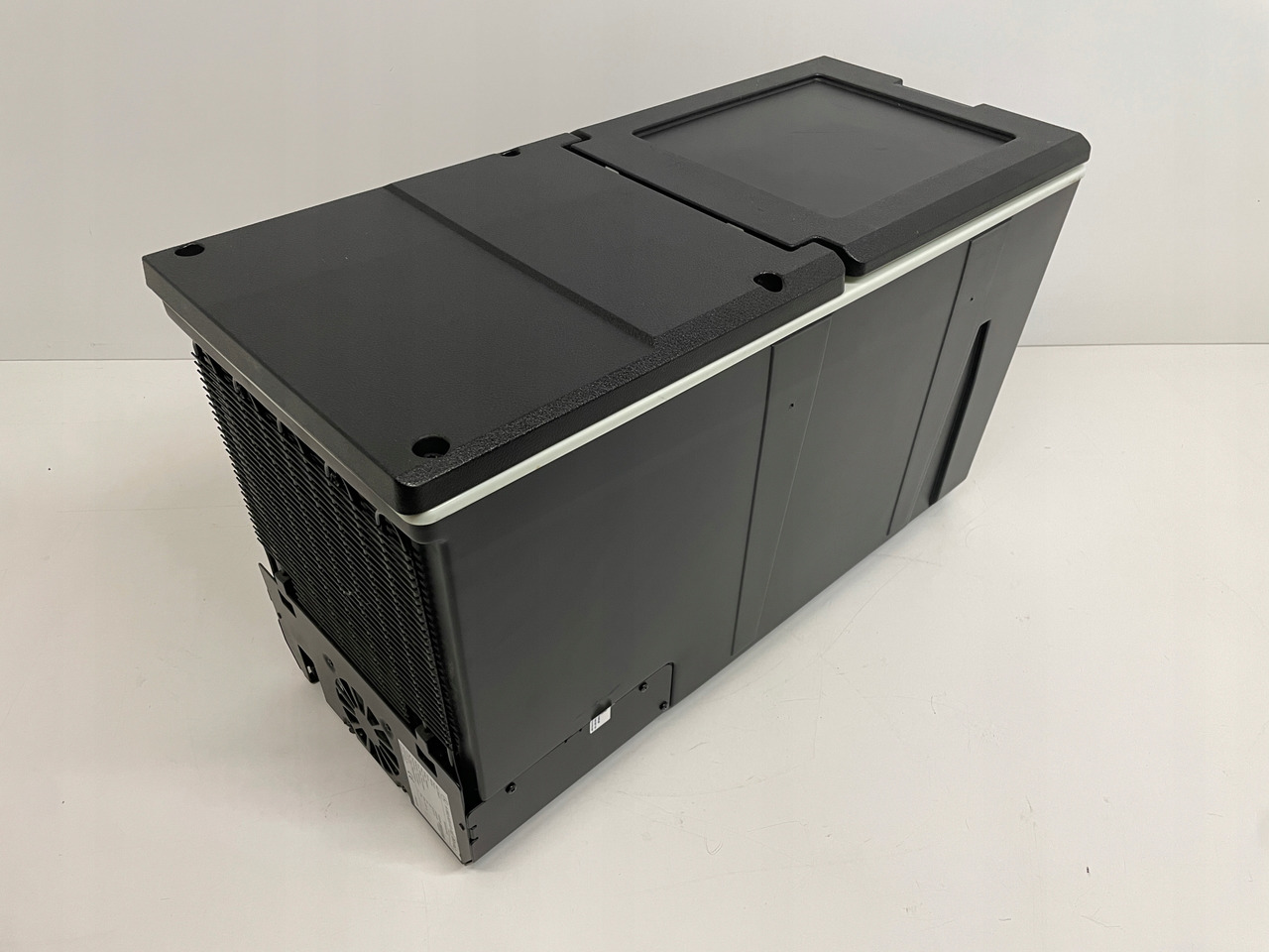 LODÓWKA CHŁODZIARKA MERCEDES ACTROS MP4 MP 4 A9608200306 - Cabine e interior por Camião: foto 3 LODÓWKA CHŁODZIARKA MERCEDES ACTROS MP4 MP 4 A9608200306 - Cabine e interior por Camião: foto 3