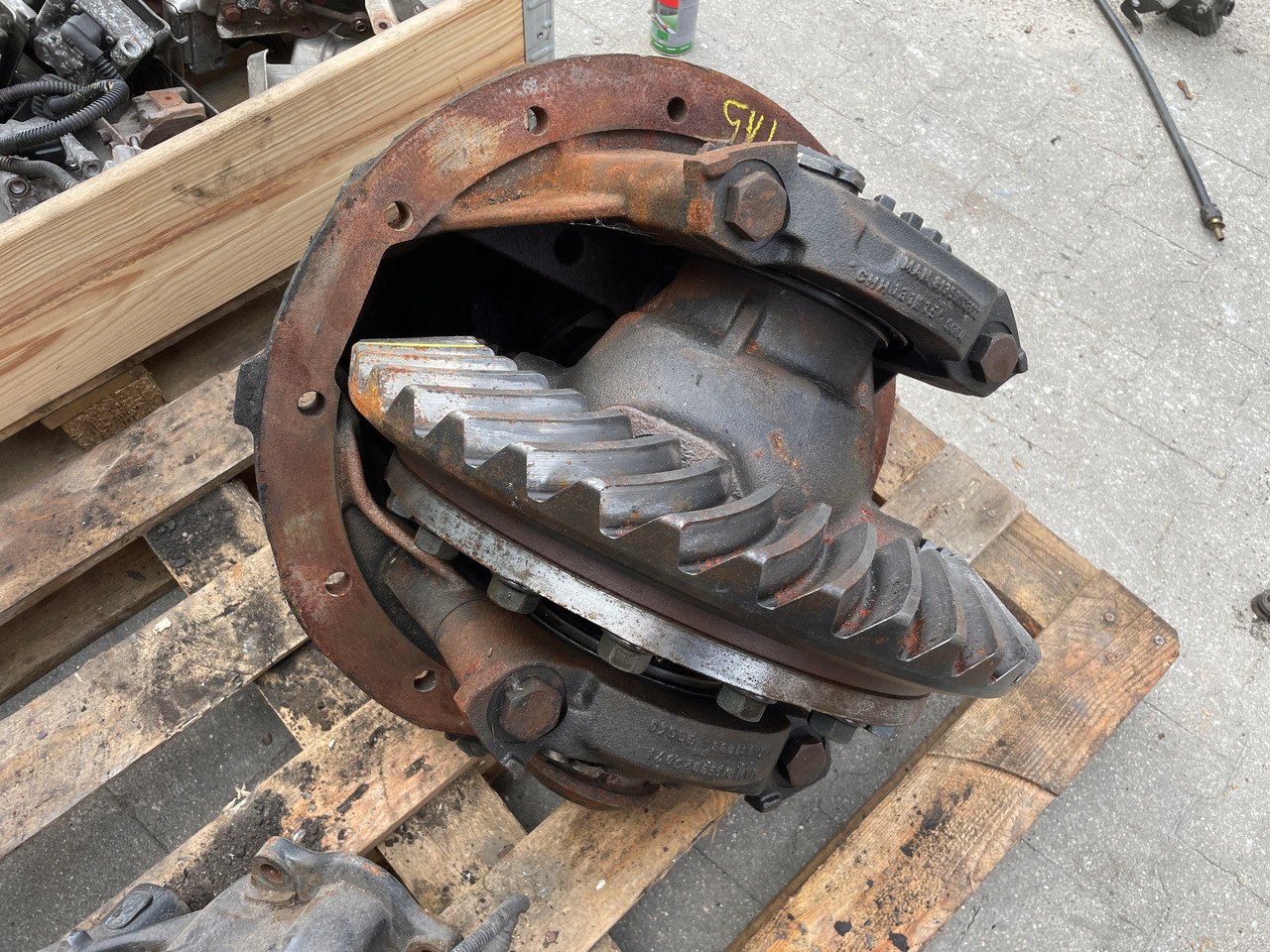 MAN TGX TGS TGA WKŁAD DYFERENCJAŁ MOSTU DYFER 38:15, 81350106301 - Eixo traseiro por Camião: foto 2 MAN TGX TGS TGA WKŁAD DYFERENCJAŁ MOSTU DYFER 38:15, 81350106301 - Eixo traseiro por Camião: foto 2