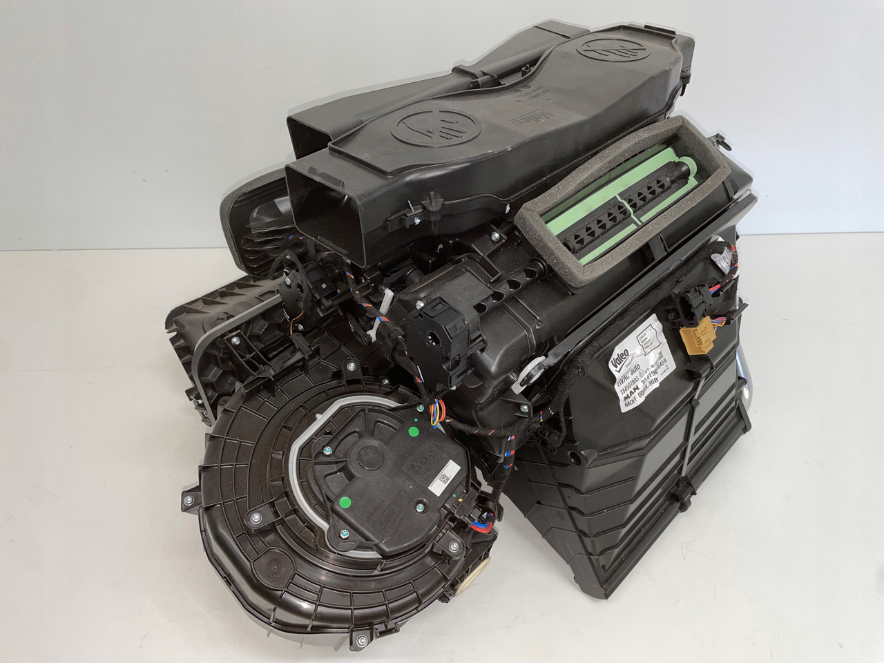 NAGRZEWNICA MAN TG3 TGX 3 TGX-3 81619006459 - Ventilador do habitáculo por Camião: foto 1 NAGRZEWNICA MAN TG3 TGX 3 TGX-3 81619006459 - Ventilador do habitáculo por Camião: foto 1