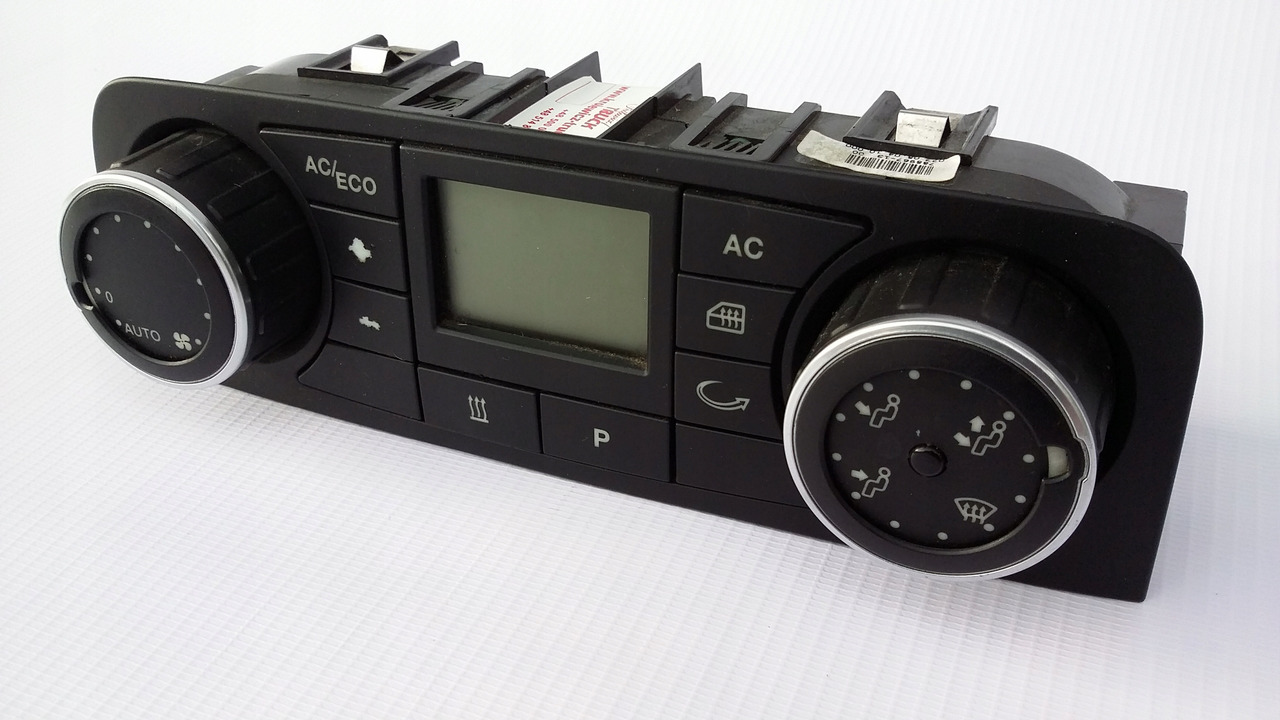PANEL STEROWNIK KLIMATYZACJI MAN TGX TGS NR 970 - Painel de instrumentos por Camião: foto 1 PANEL STEROWNIK KLIMATYZACJI MAN TGX TGS NR 970 - Painel de instrumentos por Camião: foto 1