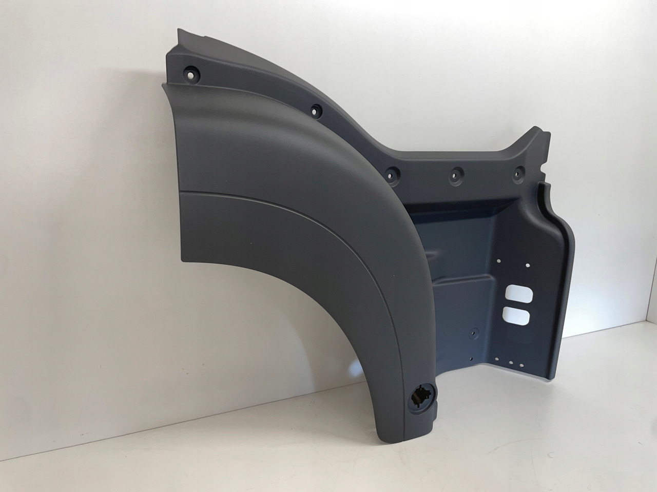 PRAWA STOPNICA MAN TGS E6 81615100870 - Grade radiador por Camião: foto 2 PRAWA STOPNICA MAN TGS E6 81615100870 - Grade radiador por Camião: foto 2