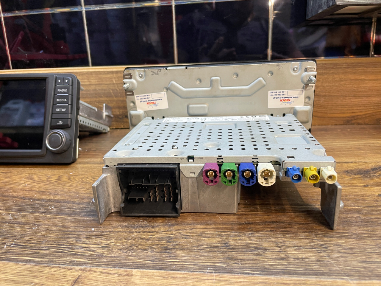 RADIO NAWIGACJA MAN TGS TGX EURO 6 81281006043 - Sistema de navegação por Camião: foto 4 RADIO NAWIGACJA MAN TGS TGX EURO 6 81281006043 - Sistema de navegação por Camião: foto 4