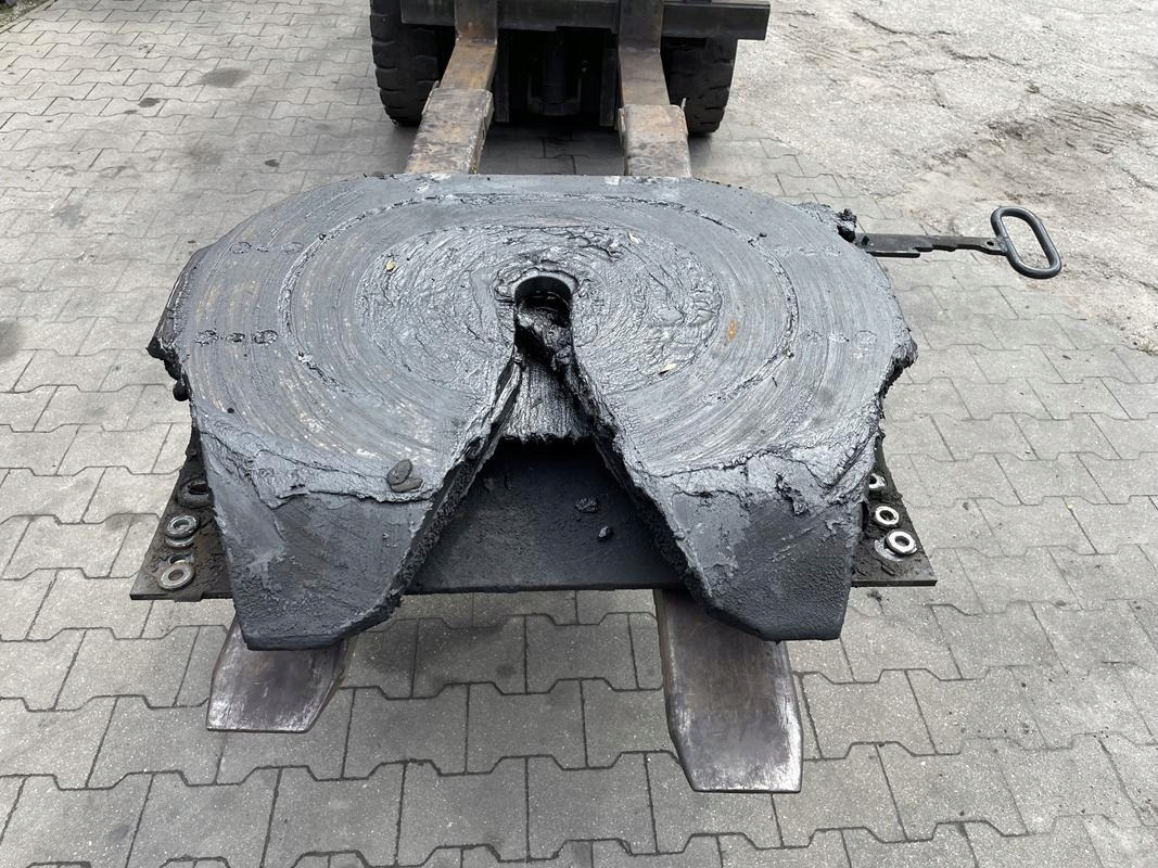 SIODŁO JOST MAN TGX TGS TGS 185 MM ZACZEP HAK - Quinta-roda por Camião: foto 3 SIODŁO JOST MAN TGX TGS TGS 185 MM ZACZEP HAK - Quinta-roda por Camião: foto 3