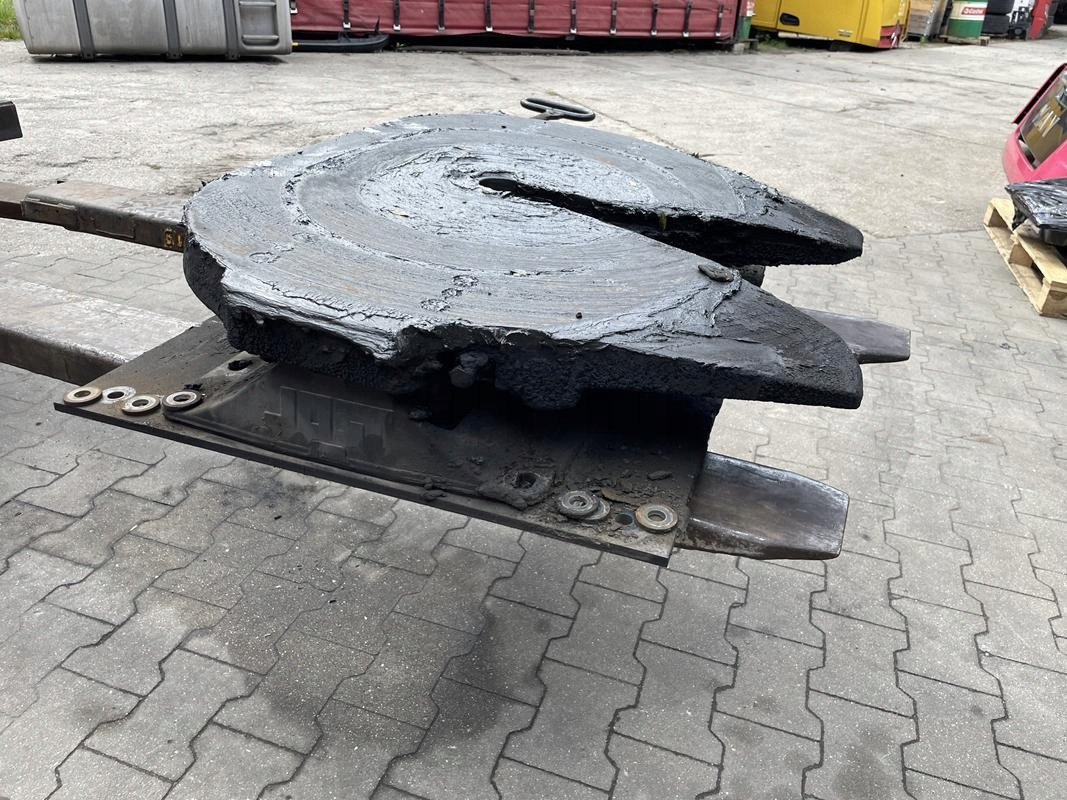 SIODŁO JOST MAN TGX TGS TGS 185 MM ZACZEP HAK - Quinta-roda por Camião: foto 1 SIODŁO JOST MAN TGX TGS TGS 185 MM ZACZEP HAK - Quinta-roda por Camião: foto 1