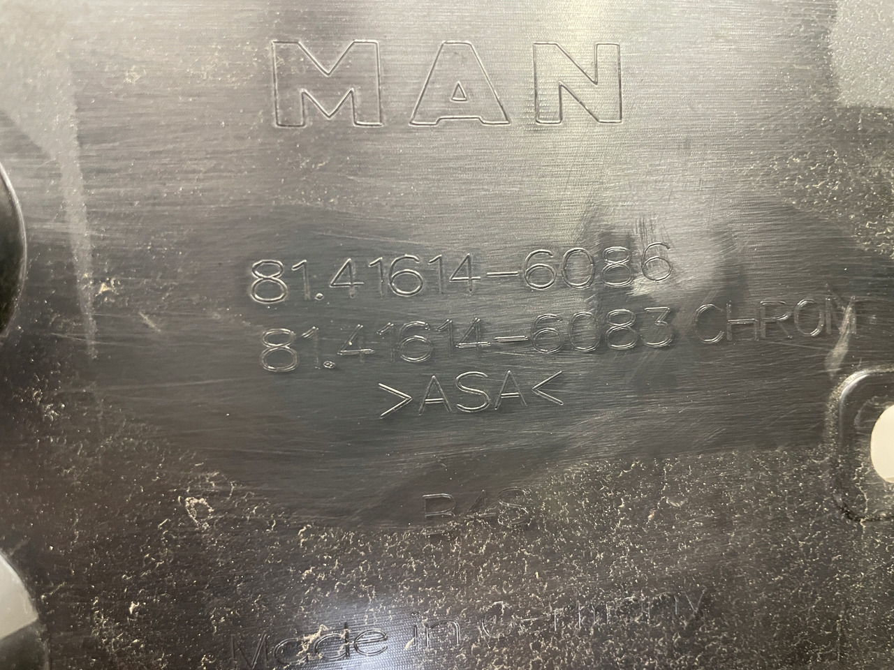 ŚRODKOWY GRILL CHROM ZDERZAKA MAN TGS TG3 TGS 3 ATRAPA 81416146086 - Grade radiador por Camião: foto 5 ŚRODKOWY GRILL CHROM ZDERZAKA MAN TGS TG3 TGS 3 ATRAPA 81416146086 - Grade radiador por Camião: foto 5