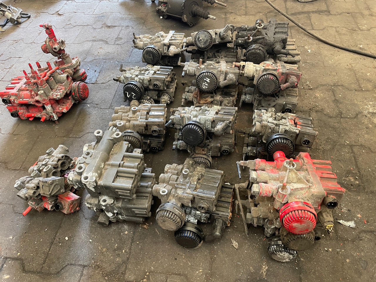 ZAWÓR PODUSZEK ECAS MAN TGA TGX TGS 4729000550 - Suspensão a ar por Camião: foto 5 ZAWÓR PODUSZEK ECAS MAN TGA TGX TGS 4729000550 - Suspensão a ar por Camião: foto 5