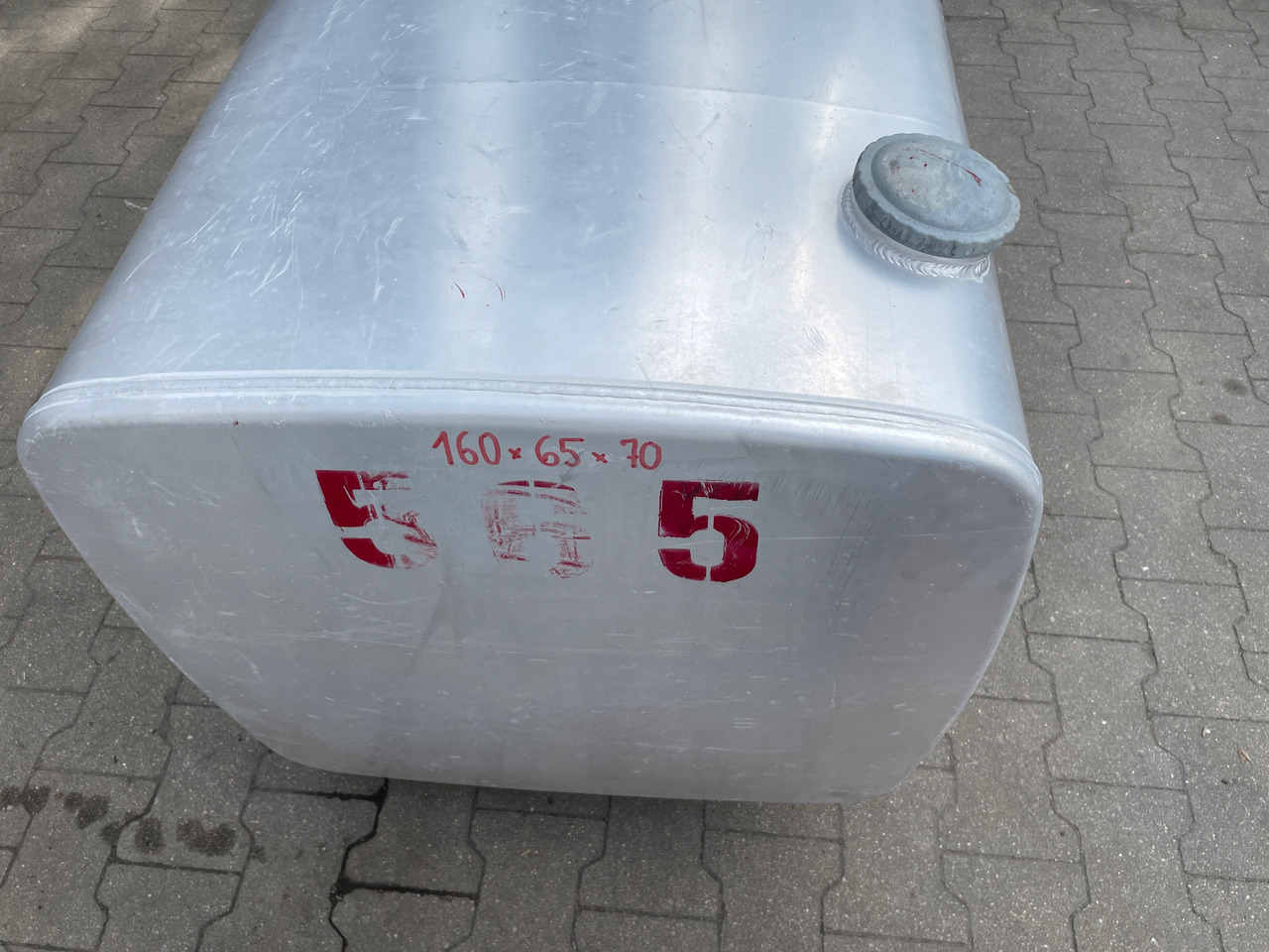 ZBIORNIK PALIWA VOLVO FH 12 FH12 20393553 - Tanque de combustível por Camião: foto 3 ZBIORNIK PALIWA VOLVO FH 12 FH12 20393553 - Tanque de combustível por Camião: foto 3