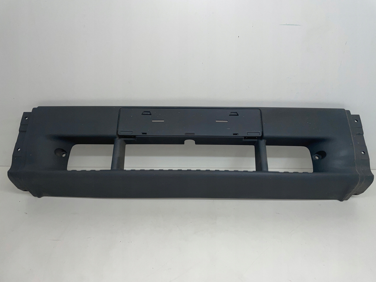 ZDERZAK MERCEDES ATEGO ŚRODEK ZDERZAKA A 97388041070 - Para-choque por Camião: foto 1 ZDERZAK MERCEDES ATEGO ŚRODEK ZDERZAKA A 97388041070 - Para-choque por Camião: foto 1