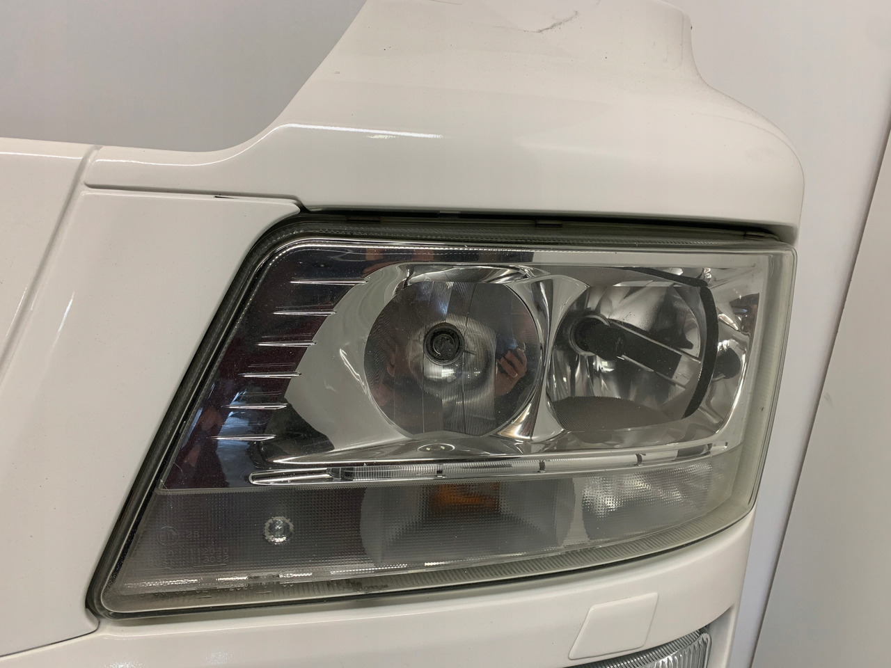 ZDERZAK XENON MAN TGS - Para-choque por Camião: foto 2 ZDERZAK XENON MAN TGS - Para-choque por Camião: foto 2