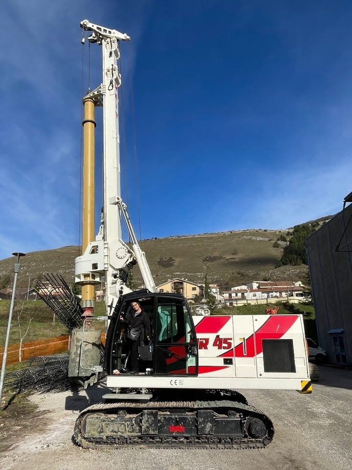 Mait HR45 NOLEGGIO - RENTAL  - Bate estaca: foto 1 Mait HR45 NOLEGGIO - RENTAL  - Bate estaca: foto 1