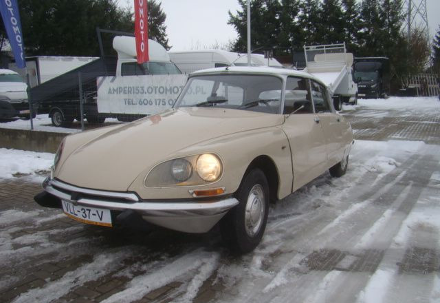 Citroën DS - Automóvel: foto 1 Citroën DS - Automóvel: foto 1