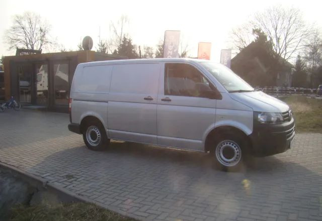 Volkswagen TRANSPORTER T 5 2.0TDI 100%PRZEBIEG - Furgão: foto 5 Volkswagen TRANSPORTER T 5 2.0TDI 100%PRZEBIEG - Furgão: foto 5
