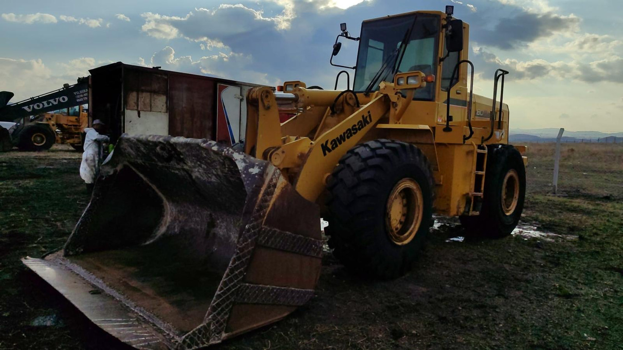 KAWASAKI 80ZV - Pá carregadora de rodas: foto 5 KAWASAKI 80ZV - Pá carregadora de rodas: foto 5