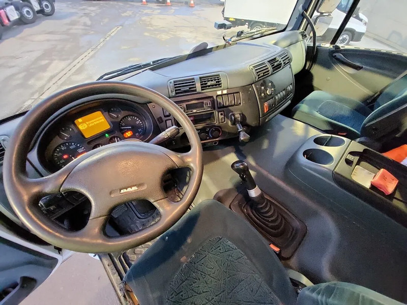 Caminhão tanque DAF CF 75.310: foto 19