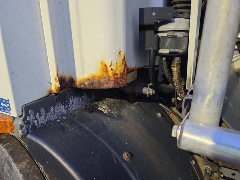 DAF CF 75.310 - Caminhão tanque: foto 3 DAF CF 75.310 - Caminhão tanque: foto 3