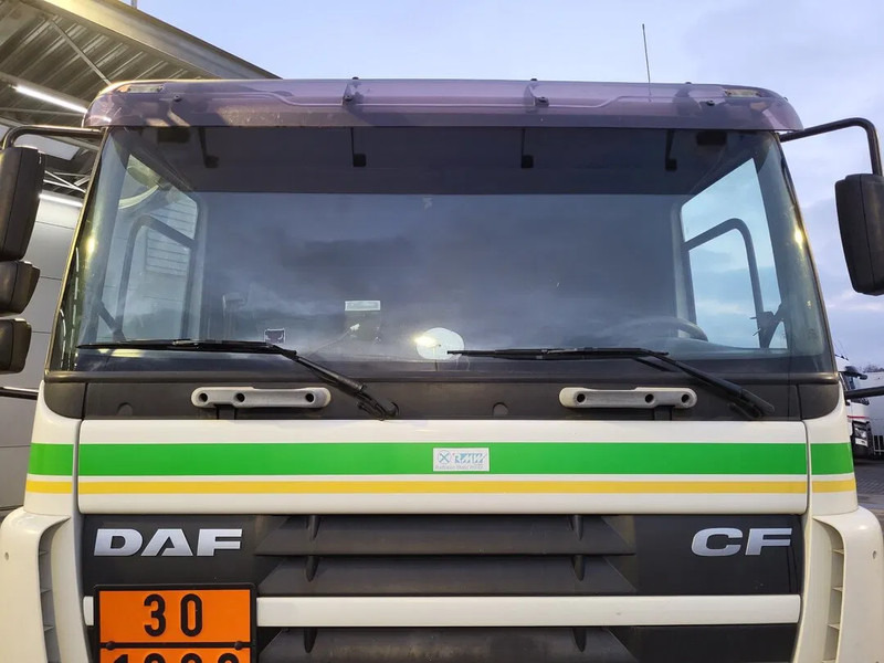Caminhão tanque DAF CF 75.310: foto 18