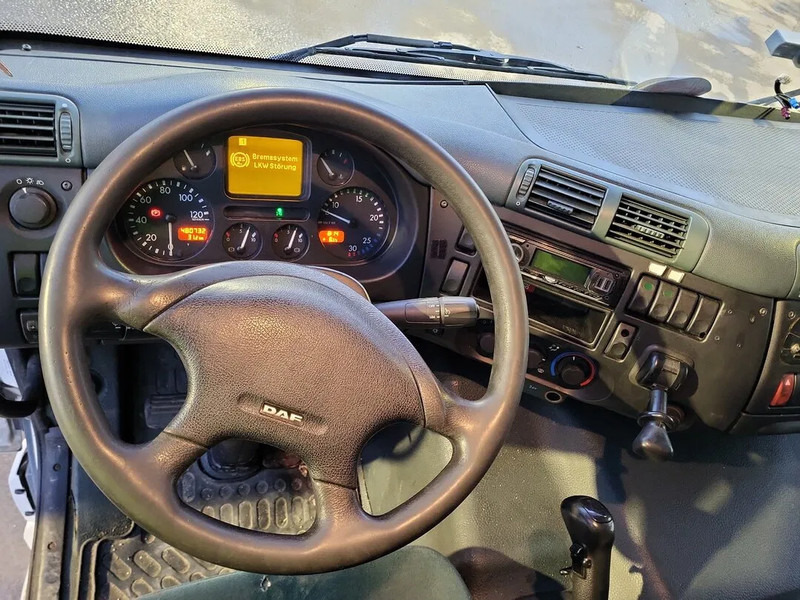 Caminhão tanque DAF CF 75.310: foto 20