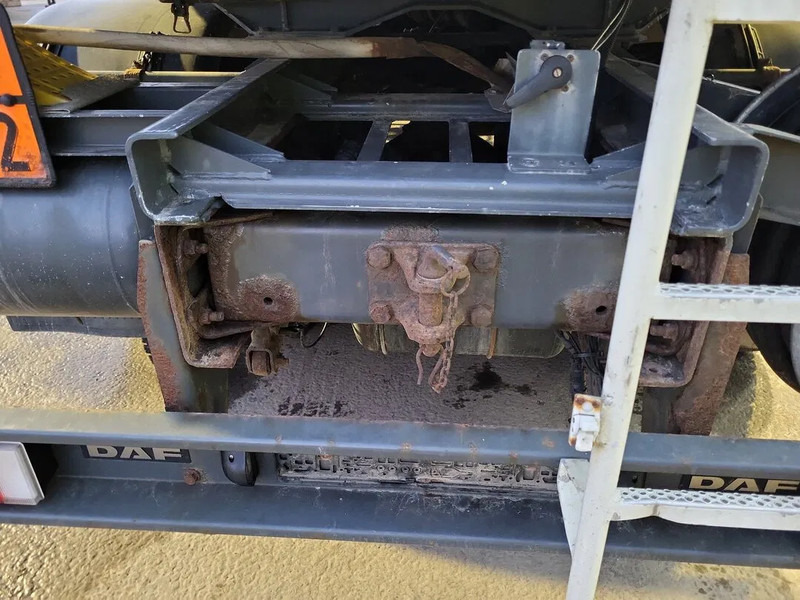 Caminhão tanque DAF CF 75.310: foto 7