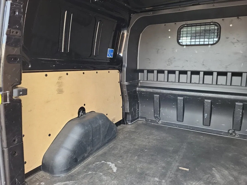 Ford Transit Custom L2H1 - Furgão compacto: foto 3 Ford Transit Custom L2H1 - Furgão compacto: foto 3