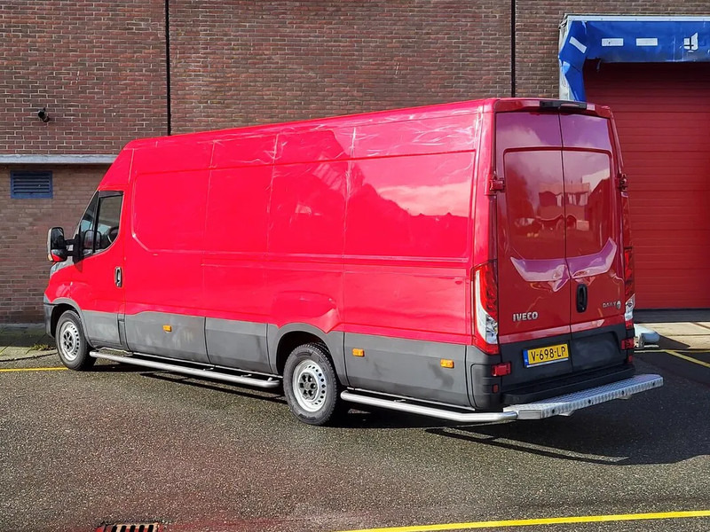 Iveco Daily 35S12 - Furgão, Carrinha cabine dupla: foto 3 Iveco Daily 35S12 - Furgão, Carrinha cabine dupla: foto 3
