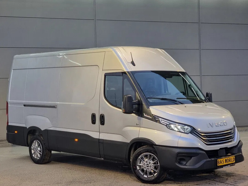 Iveco Daily 35S21 L2H2 Automatic Clima Cruise LED Parkingsensors Camera Towbar LED Euro6 2024 - Furgão: foto 3 Iveco Daily 35S21 L2H2 Automatic Clima Cruise LED Parkingsensors Camera Towbar LED Euro6 2024 - Furgão: foto 3