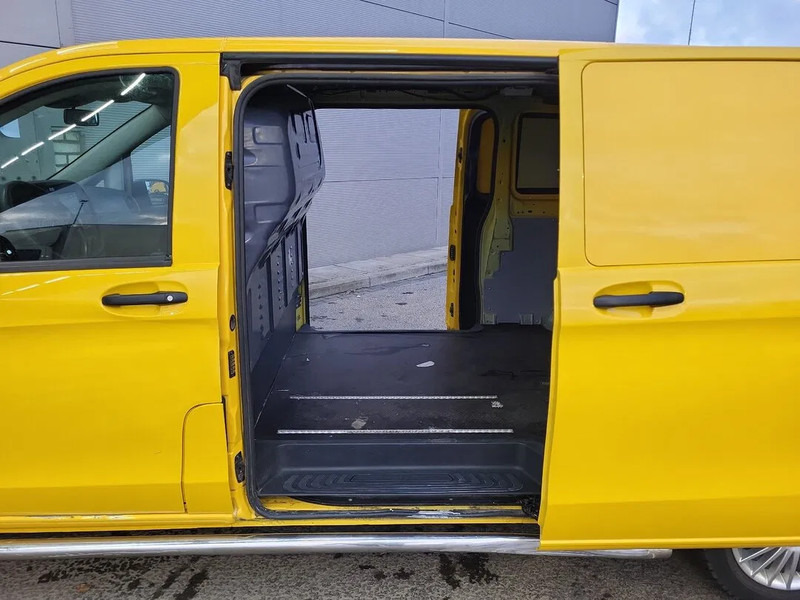 Mercedes-Benz eVito 109 - Furgão, Carrinha elétrica: foto 3 Mercedes-Benz eVito 109 - Furgão, Carrinha elétrica: foto 3