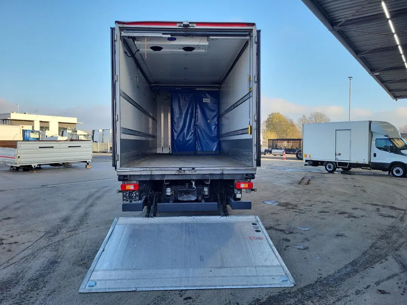 Renault T HIGH 430 - Camião isotérmico: foto 3 Renault T HIGH 430 - Camião isotérmico: foto 3