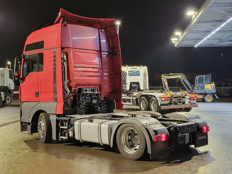 MAN TGX 18.460 XXL Mega Retarder - Tractor: foto 2 MAN TGX 18.460 XXL Mega Retarder - Tractor: foto 2