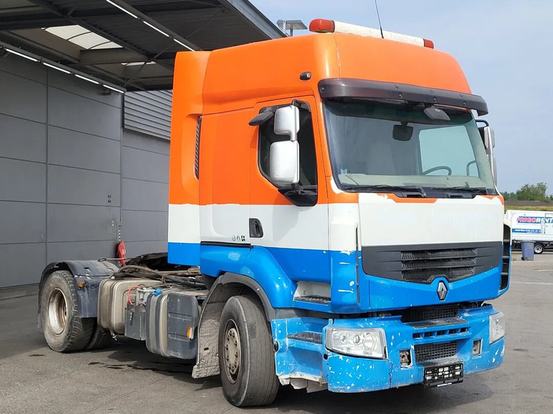 Renault Premium 450 !! WATER LEAK FROM RESERVOIR TANK!! - Tractor: foto 4 Renault Premium 450 !! WATER LEAK FROM RESERVOIR TANK!! - Tractor: foto 4