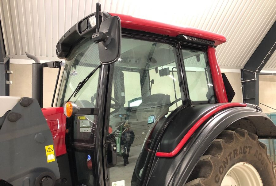 Valtra N92 HiTech - Trator: foto 4 Valtra N92 HiTech - Trator: foto 4