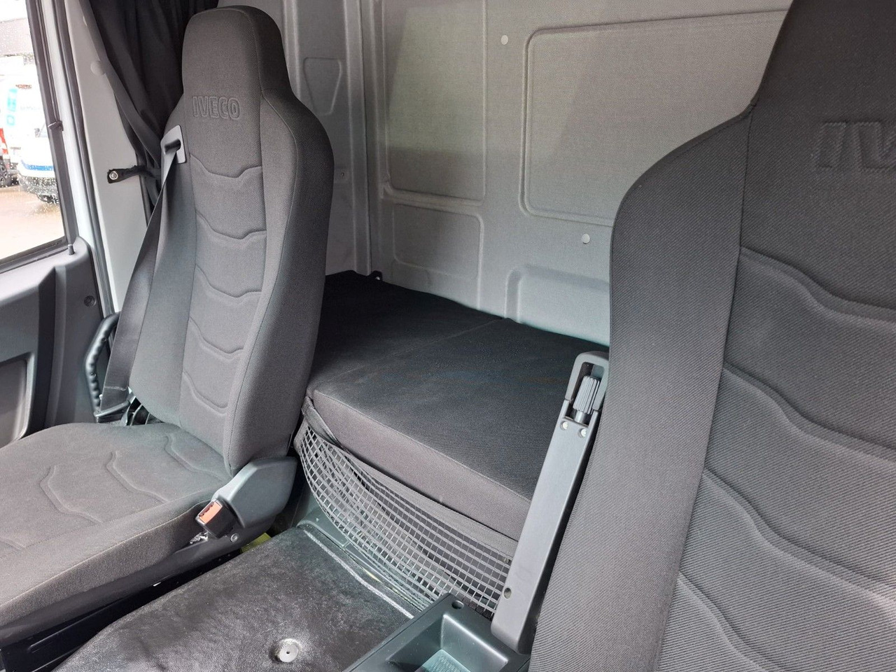 Carrinha de contentor Iveco ML80-210, FFH, Koffer, LBW, Luft,: foto 13