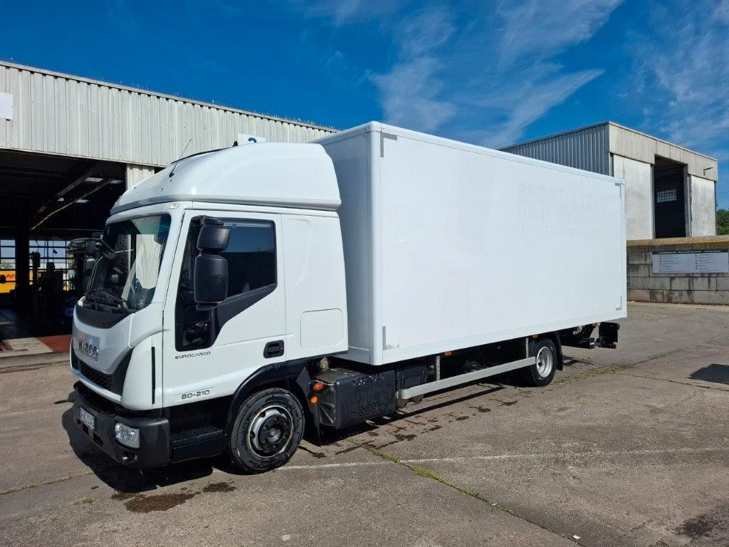Iveco ML80-210, FFH, Koffer, LBW, Luft, - Carrinha de contentor: foto 4 Iveco ML80-210, FFH, Koffer, LBW, Luft, - Carrinha de contentor: foto 4
