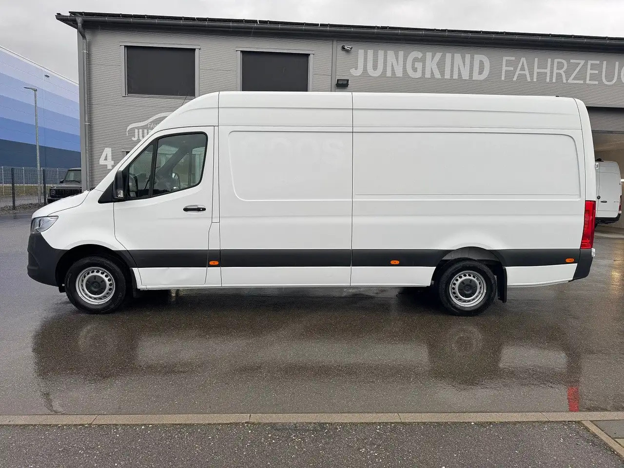 Mercedes-Benz Sprinter 317 Maxi Lang Klima MBUX 3,5t AHK - Furgão: foto 3 Mercedes-Benz Sprinter 317 Maxi Lang Klima MBUX 3,5t AHK - Furgão: foto 3