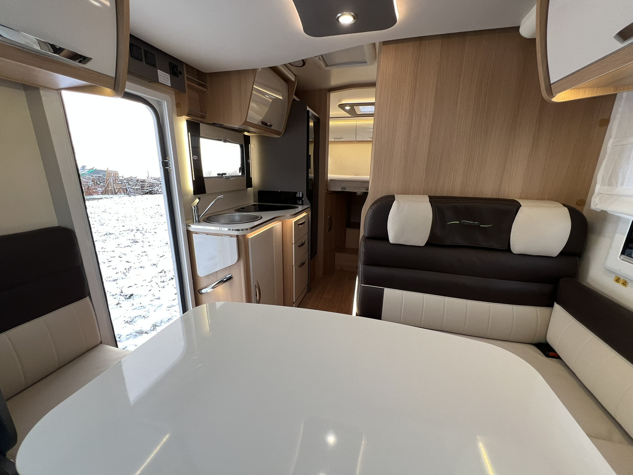 FORSTER T 699 EB Hubbett - Markise - Fahrradtr. - Autocaravana perfilada: foto 4 FORSTER T 699 EB Hubbett - Markise - Fahrradtr. - Autocaravana perfilada: foto 4