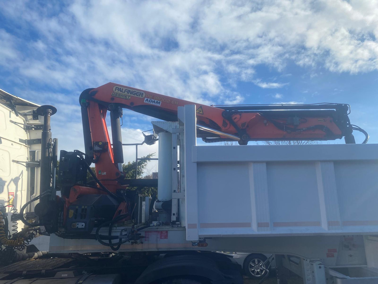 RENAULT T460 - Camião basculante: foto 5 RENAULT T460 - Camião basculante: foto 5